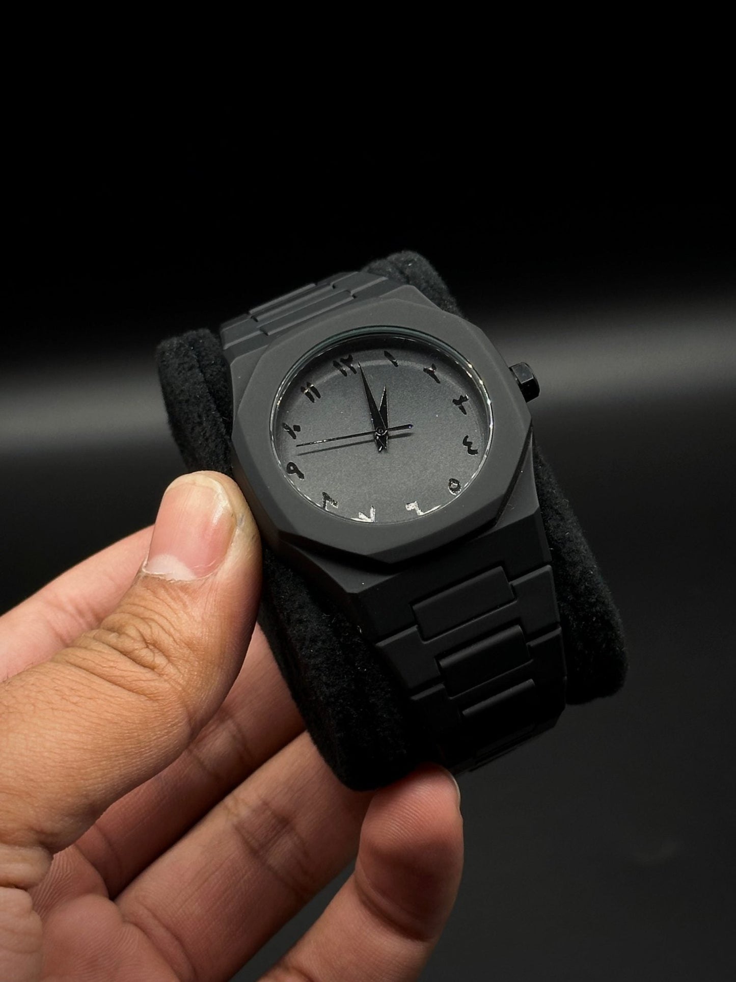 Arabic Aura Quartz Watch – Lightweight Design, , Premium Quality & Finish - Urban Sale