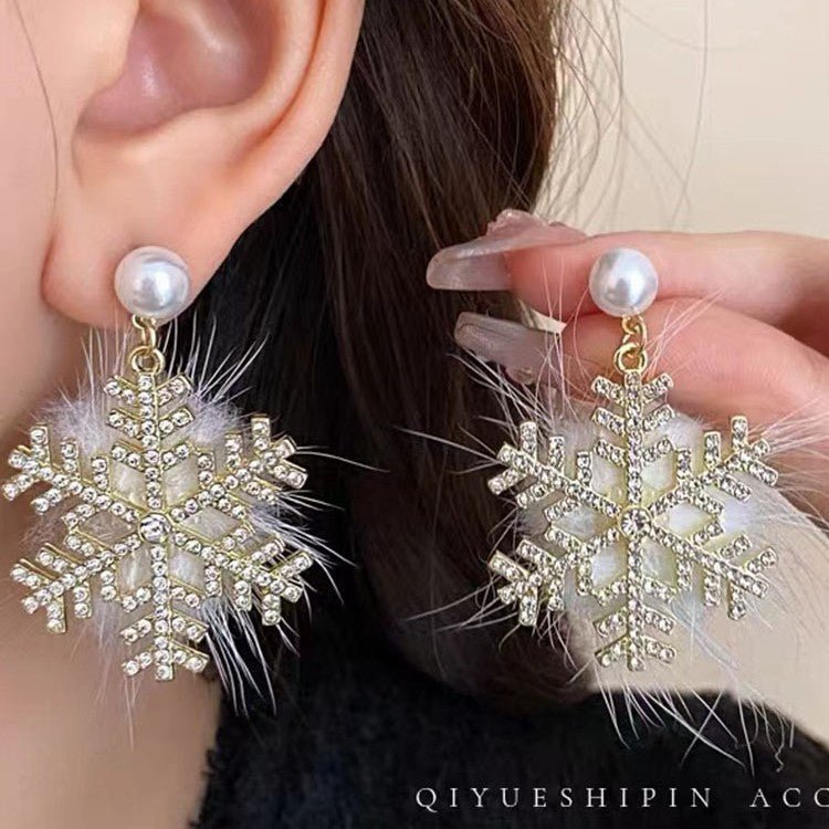 Christmas Snowflake Earrings Women's Full Diamond Pearl Plush Earrings Urban Sale