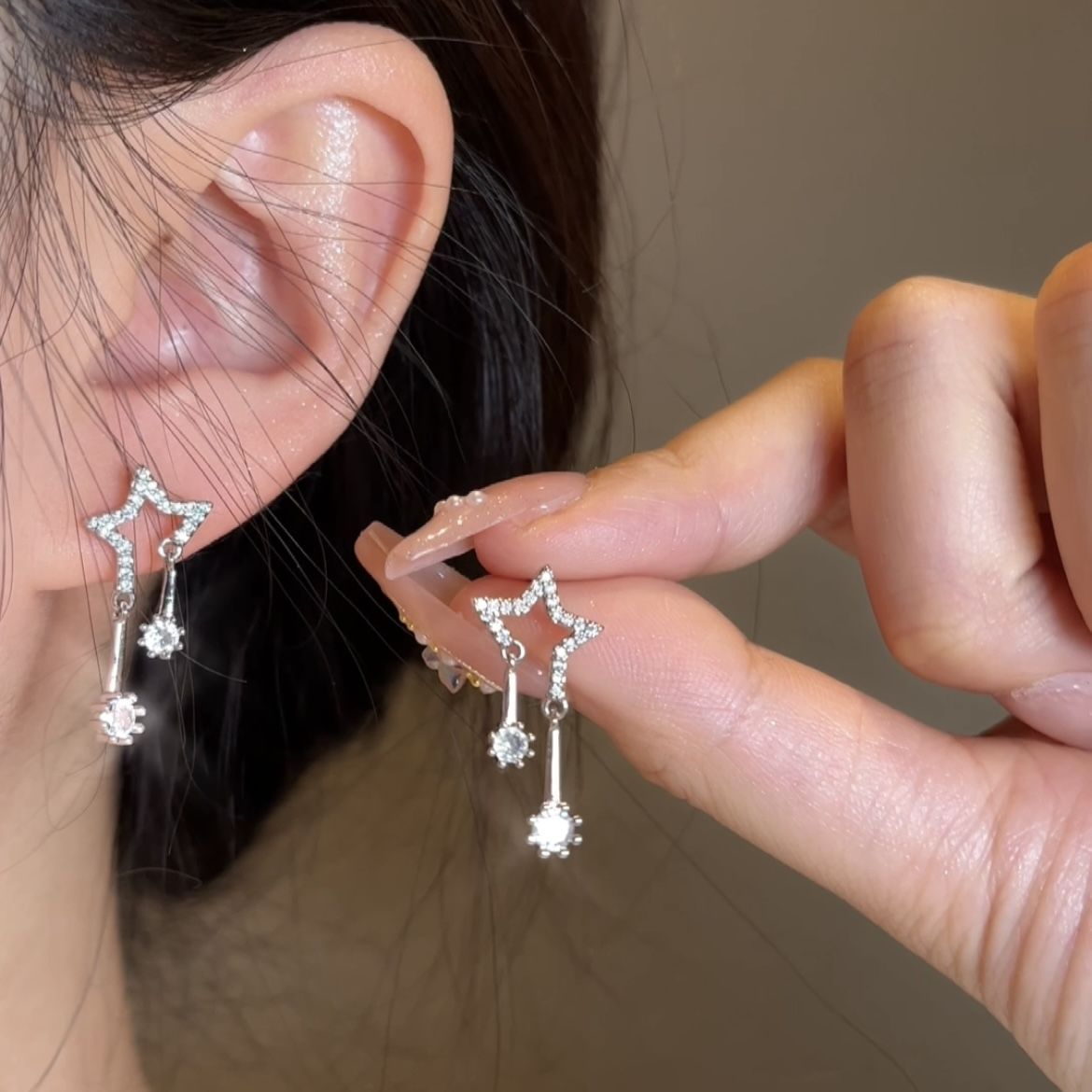 Diamond Embedded Star Stud Earrings Female Ins Style Design High Sense Urban Sale
