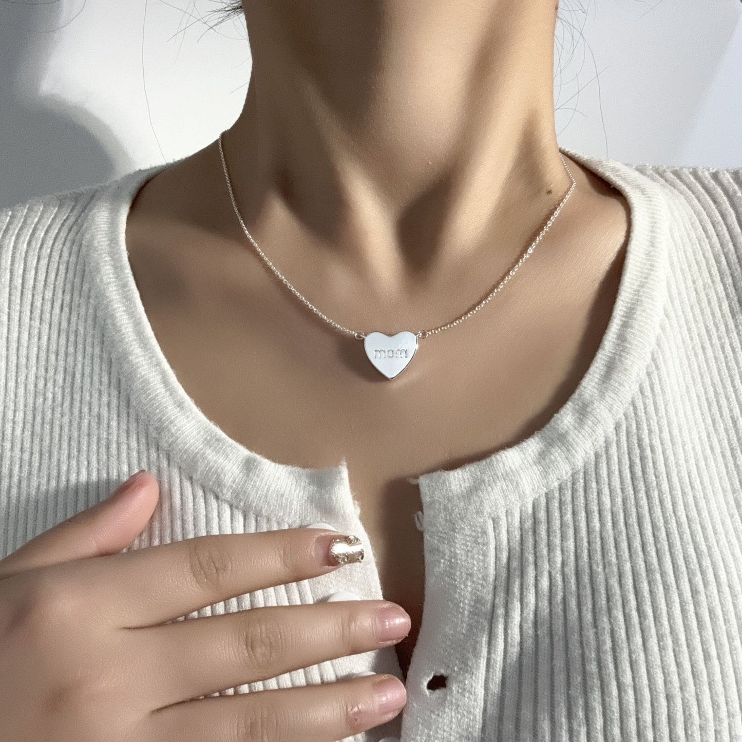 European And American Loving Heart Zircon Mother's Day Corrosion Letter Mom Geometric Brass Double Open Peach Heart Necklace Urban Sale