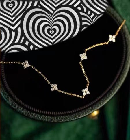 S925 Sterling Silver Plated 18K Gold Light Luxury Star Elegance High-grade Starry Clavicle Chain Urban Sale