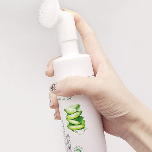 Aloe Vera Hydrating Massage Foaming Cleanser Urban Sale