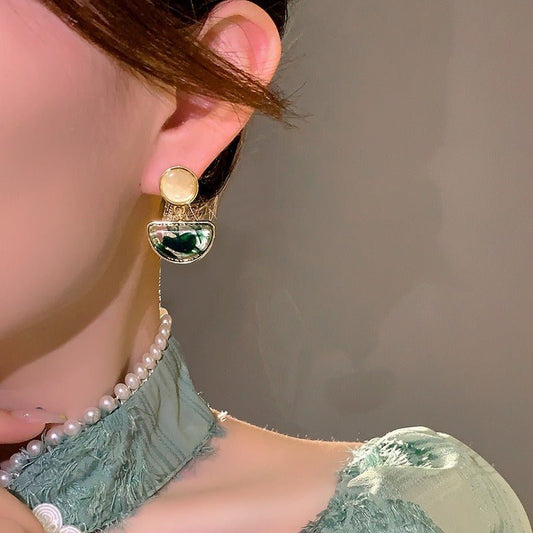Artistic Retro Irregular Ink Painting Mosquito Coil Ear Clip Without Pierced Ears Urban Sale