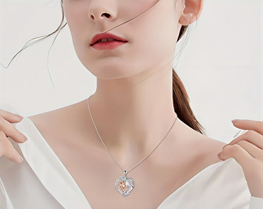 Fashion European And American Style New Heart-shaped Pendant Necklace Urban Sale