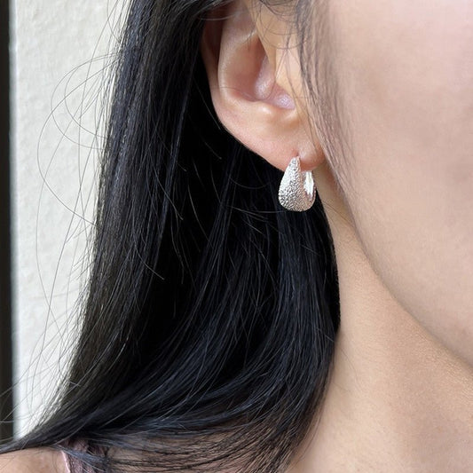 Velvet Silver White Water Drop Thin And Glittering Frosted Ear Clip Urban Sale